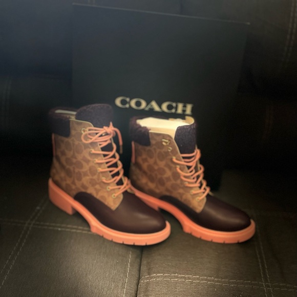 COACH! DOPE! EXCLUSIVE! - Picture 7 of 7